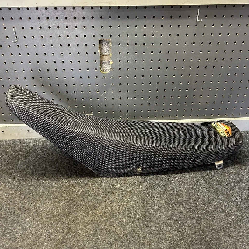 02-07 2002 Honda CR250R CR 250 R MONTAJE ASIENTO ESPUMA PAN CUBIERTA OEM Foto 1 de 4