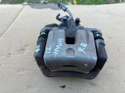 Pinza de freno trasera derecha Hyundai Veloster 2012-2016 1,6 L OEM Foto 1 de 4