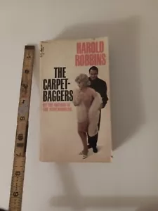 Vintage 1967 The Carpet-Baggers By Harold Robbins Paperback - Imagen 1 de 4