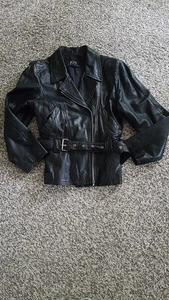 Schicke schwarze Echt-Lederjacke Joy Gr. 38 sehr gut erhalten - Bild 1 von 4