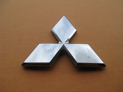 09 10 11 12 MITSUBISHI ECLIPSE FRONT BUMPER EMBLEM LOGO BADGE SIGN USED A46710 - Image 1 of 4