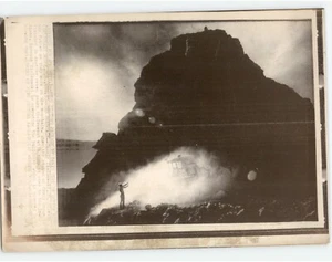 Casmir & Fathier Artist KORCZAK ZIOLKOWSKI Bulldoze Mountain SD 1974 Press Photo - Picture 1 of 2