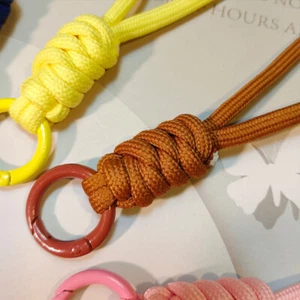 Braided Keychain Lanyard Buckle Emergency Survival Backpack Key Ring Wristband - Zdjęcie 1 z 26