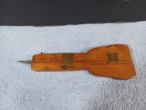 Vintage Wood Rug Hook Punch Sliding Needle Shuttle Tool - Picture 1 of 15