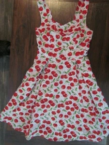 Damen Kleid Gr. M rosa mit rotem Kirschmuster Pin-up Girl bezaubernd süßer Stil - Bild 1 von 9