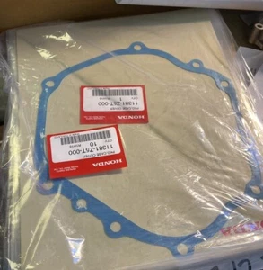 BRAND NEW GENUINE Honda Original Equipment Crankcase Cover Gasket 11381-Z5T-000 - Picture 1 of 2