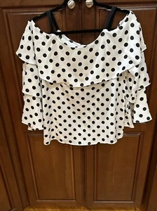 EUC Neiman Marcus Women's White/ Black Polka Dot Cold Shoulder  Top Sz - Picture 1 of 9
