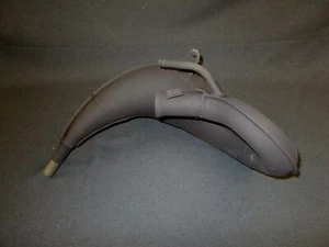 NEU Original Aprilia MX125 2004-06 Auspuffrohr (11KW) AP8119791 - Bild 1 von 3