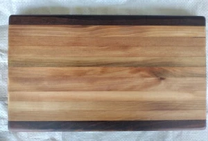 Handgefertigtes amerikanisches Brotschneidebrett Eiche Nussbaum 13x7,5x1 - Bild 1 von 7