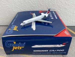 Gemini Jets Delta Bombardier CRJ700 Reg# N708EV 1/400 Extremadamente Raro GJDAL1735 - Imagen 1 de 4