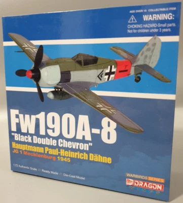 Dragon 50094 Fw190A-8 1945 Hauptmann Dähne JG1 Chevron modello finito Metal 1:72 - Immagine 1 di 2