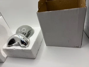 Chicago Bean Snow Globe Medium  collectible/souvenir/memorabilia READ - Picture 1 of 6