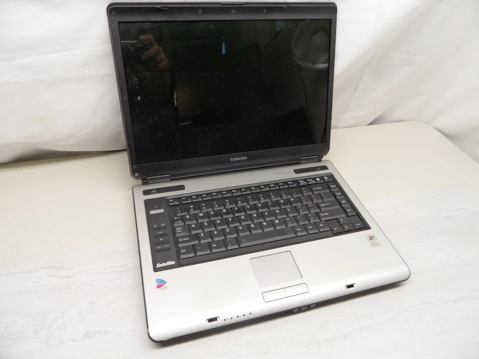Notebook Toshiba Satelite A105-S361 Satellite A105 Peças 2Ghz Sem HD Postado na BIOS - Imagem 1 de 1