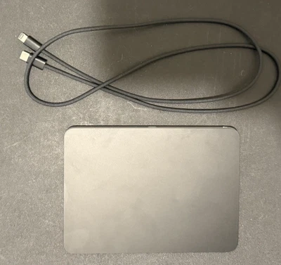 MAGIC TRACKPAD 2 SILVER/BLACK + LIGHTNING CABLE - Apple A1535 MMMP3AM/A - Image 1 of 3