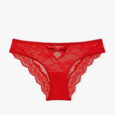 Victoria’s Secret Muy Sexy Satén Lazo Encaje Ribete Rojo Descarado Panty Talla L Nuevo con Etiquetas Foto 1 de 3