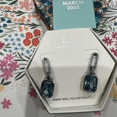 Anillo Bomba Fiesta Cumpleaños Colección, Marzo 2025 Er51461 Abrazando Tu Amor Foto 1 de 3