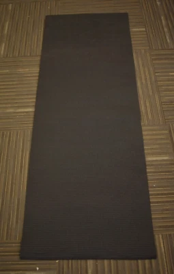 Estera de yoga de ejercicio acanalada 24" x 68" gris oscuro carbón almohadilla de entrenamiento para gimnasio Foto 1 de 4