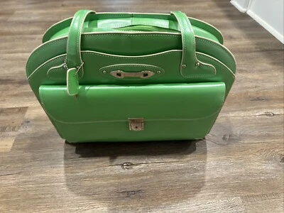 Bolso verde para portátil Mcklein para mujer  Foto 1 de 4