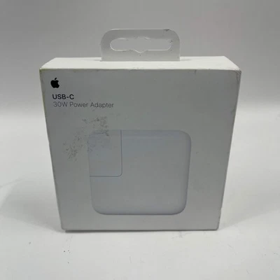 Новый адаптер питания Apple 30 Вт USB-C MW2G3AM/A - Изображение 1 из 2