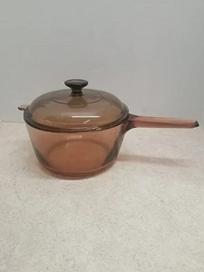 Vintage Corning Ware Visions USA 2.5 L Amber Glass Covered Saucepan Pot w/ Lid - Picture 1 of 7