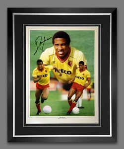 Fotografía de fútbol americano firmada y enmarcada por John Barnes Watford FC 12x16. Recuerdos - Imagen 1 de 3