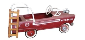 VINTAGE PEDAL FIRE TRUCK 1960'S FLAT FACE PEDAL CAR MURRAY - Picture 1 of 12