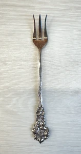 Vintage Reed & Barton Harlequin Olive Fork Silverplate Floral Handle 1964 - Picture 1 of 9