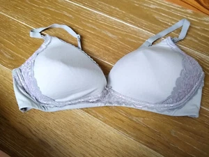 Motherhood Maternity Gray Molded Softcup Nursing Bra with Pink Lace Size 40C - Picture 1 of 6