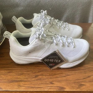 NUEVO Merrell MQM 3 Goretex Trail Zapatos Tenis Blanco J500556 Mujer EE. UU. 7.5 - Imagen 1 de 8