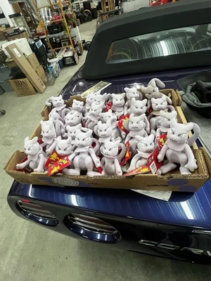 MEWTWO 7” PELUCHE HASBRO 1999 NINTENDO NUEVO CON ETIQUETAS #150 Foto 1 de 4