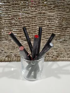 Mary Kay Lip Liner - Discontinued Formula - You Pick Your Color - Picture 1 of 8