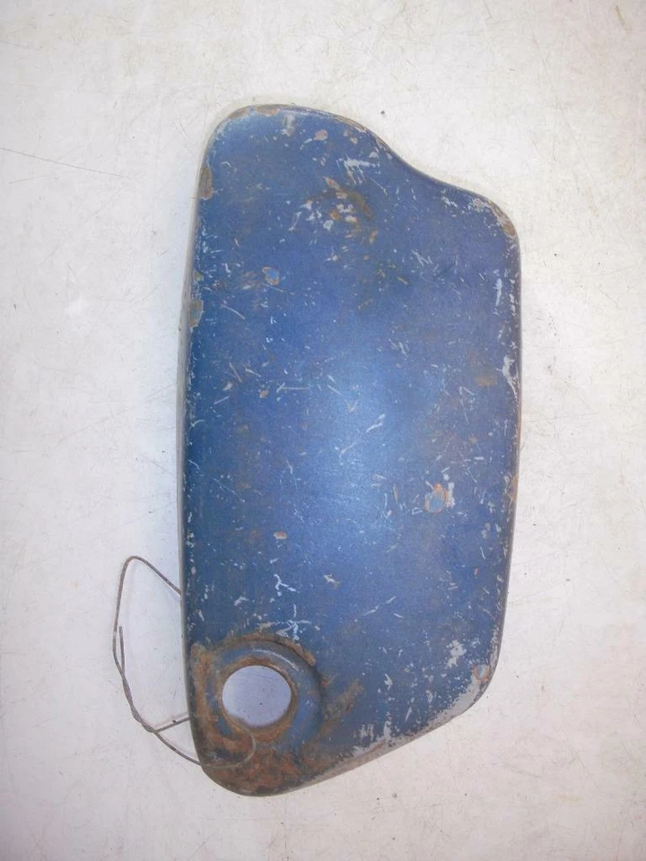 CL77 HONDA MAROON BLUE RIGHT Side Cover used SC-676 - Image 1 of 1