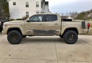 ¡Nuevo! Kit de calcomanías de vinilo para rayas gráficas Toyota Tacoma 2015-2021 - Imagen 1 de 5