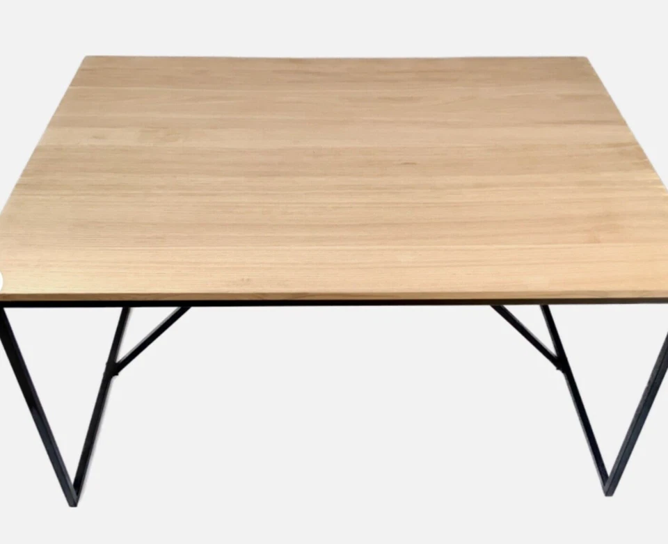 Light Oak Veneered Table Top Dining Table, 6 seats Made com 135cm x 90cm x 75cm - Image 1 of 4