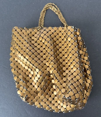 Cartera vintage de malla dorada Whiting and Davis hecha en EE. UU. Foto 1 de 4