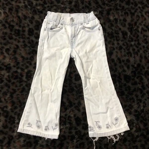 Vintage 90s Levis Kids size 4 Girls Flare Leg Jeans Hippie Boho With Floral 517 - Picture 1 of 11