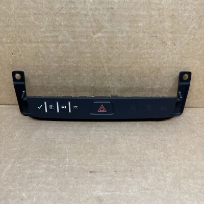 Interruptor de información de advertencia de peligro central de travesía Acadia Enclave 2013-2017 23121331 Foto 1 de 4