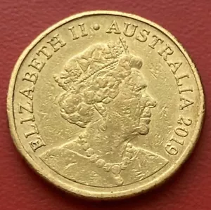 2019 AUSTRALIAN $1 ONE DOLLAR COIN | MOB OF ROOS | JODY CLARK EFFIGY | QEII - Bild 1 von 2