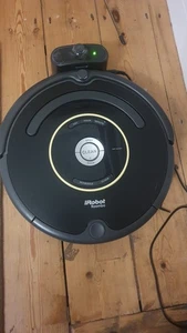 iRobot Roomba 650 Vacuum Cleaning Robot with Docking Station - Picture 1 of 4