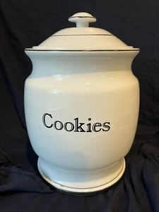 Vintage Alcobaca Portugal Cookie Jar - Picture 1 of 9