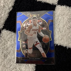 2022-23 Panini Select #43 Tyler Herro Concourse Miami Heat - Imagen 1 de 1