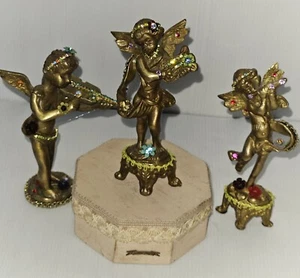 Lotto Michal Negrin Cherubini in Metallo Decorazione Angeli con Base in Legno Decorati a Mano - Foto 1 di 12