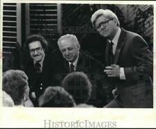 1980 Press Photo Phil Donahue and guest Judge Christ T. Seraphim with others