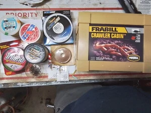 Frabill Crawler Cabin Cork Worm Bait Box Night Crawler Keeper ,line, hooks - Picture 1 of 7