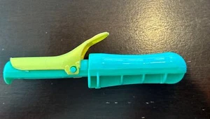 Little Tikes Beauty Salon Vanity Hair Curling Iron Yellow Green Vintage Play Toy - Picture 1 of 1