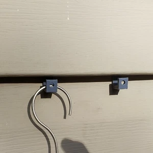 Low Profile Vinyl Siding Hook Hangers w Screw Hole. No Damage, Almost Invisible! - Picture 1 of 4