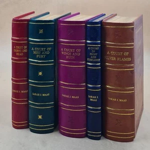 A Court Of Thorns And Roses Hardcover Box Set [Premium Leather Bound] - Imagen 1 de 6