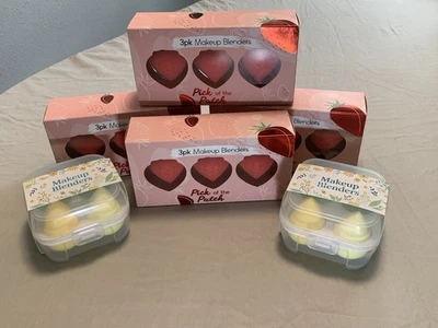Lot of 6 Boxes Makeup Blenders -  Pick Of The Patch Strawberries And Floral Quad - Image 1 of 4