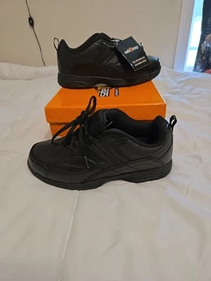 Zapato negro antideslizante SafeTstep para mujer. Talla 7,5 de ancho. Foto 1 de 4