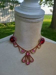 Vintage MCM 1950s Kramer of New York Signed Pink Red Necklace & Earrings Set - Picture 1 of 15